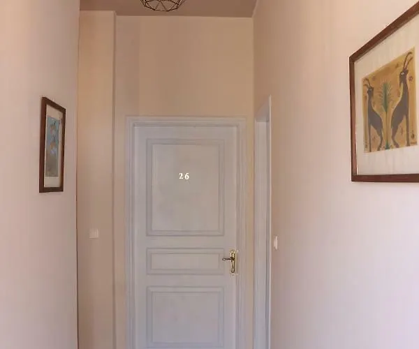 Grace Hotel&studios Hotel *